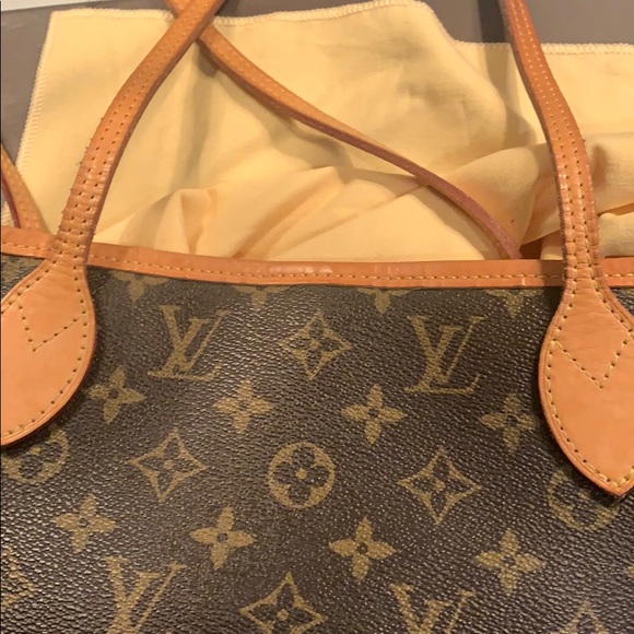 Louis Vuitton Neverfull Monogram with wristlet - Picture 5 of 12